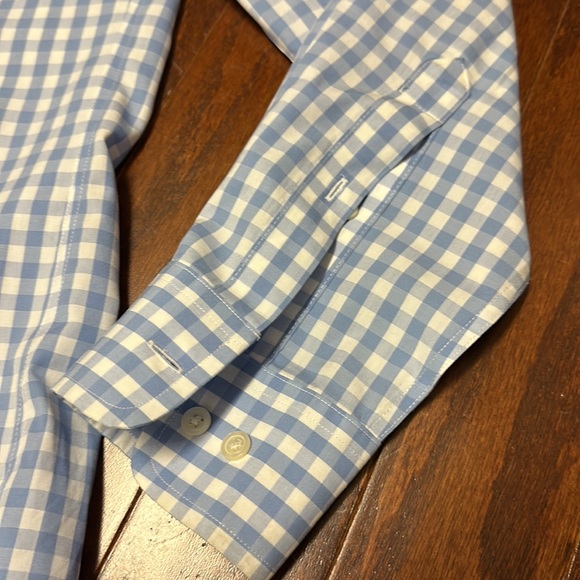 Charles Tyrwhitt Slim Fit Button Down - Picture 3 of 4